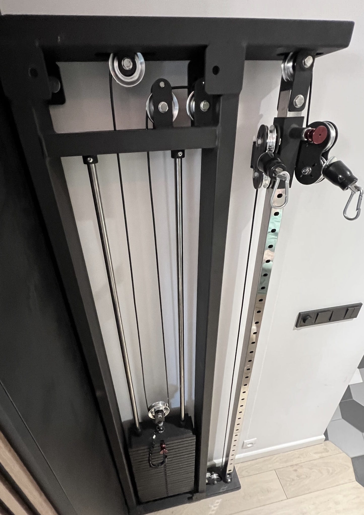 Kabelzug Krypton XC-205 LATZUG, 120 kg Gewichtsblöcke, 250 kg, mattschwarz