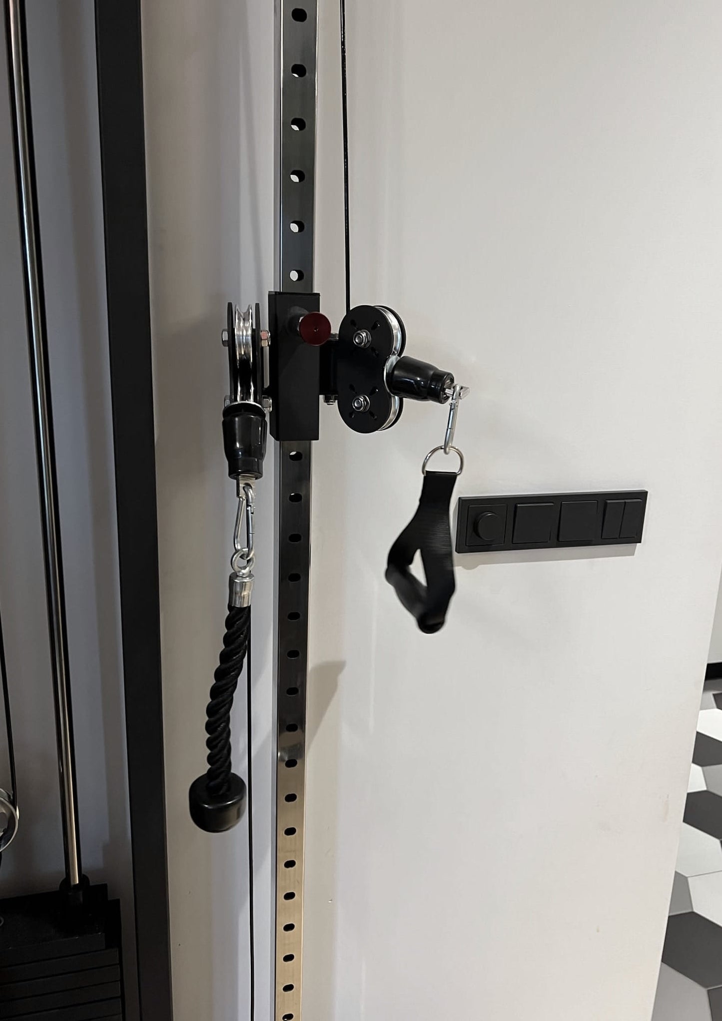 Kabelzug Krypton XC-205 LATZUG, 120 kg Gewichtsblöcke, 250 kg, mattschwarz