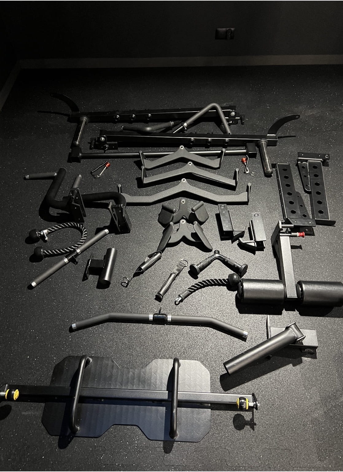 Multi Kraftstation Krypton Sport XF-405 PRO MAX mit Smith-Maschine, 3 Gewichtsblöcke à 120 kg, Latzug, Dips, Landmine, Lever Arms, Gesamtgewicht 770kg, mattschwarz