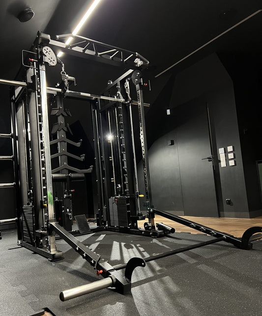 Multi Kraftstation Krypton Sport XF-405 PRO MAX mit Smith-Maschine, 3 Gewichtsblöcke à 120 kg, Latzug, Dips, Landmine, Lever Arms, Gesamtgewicht 770kg, mattschwarz
