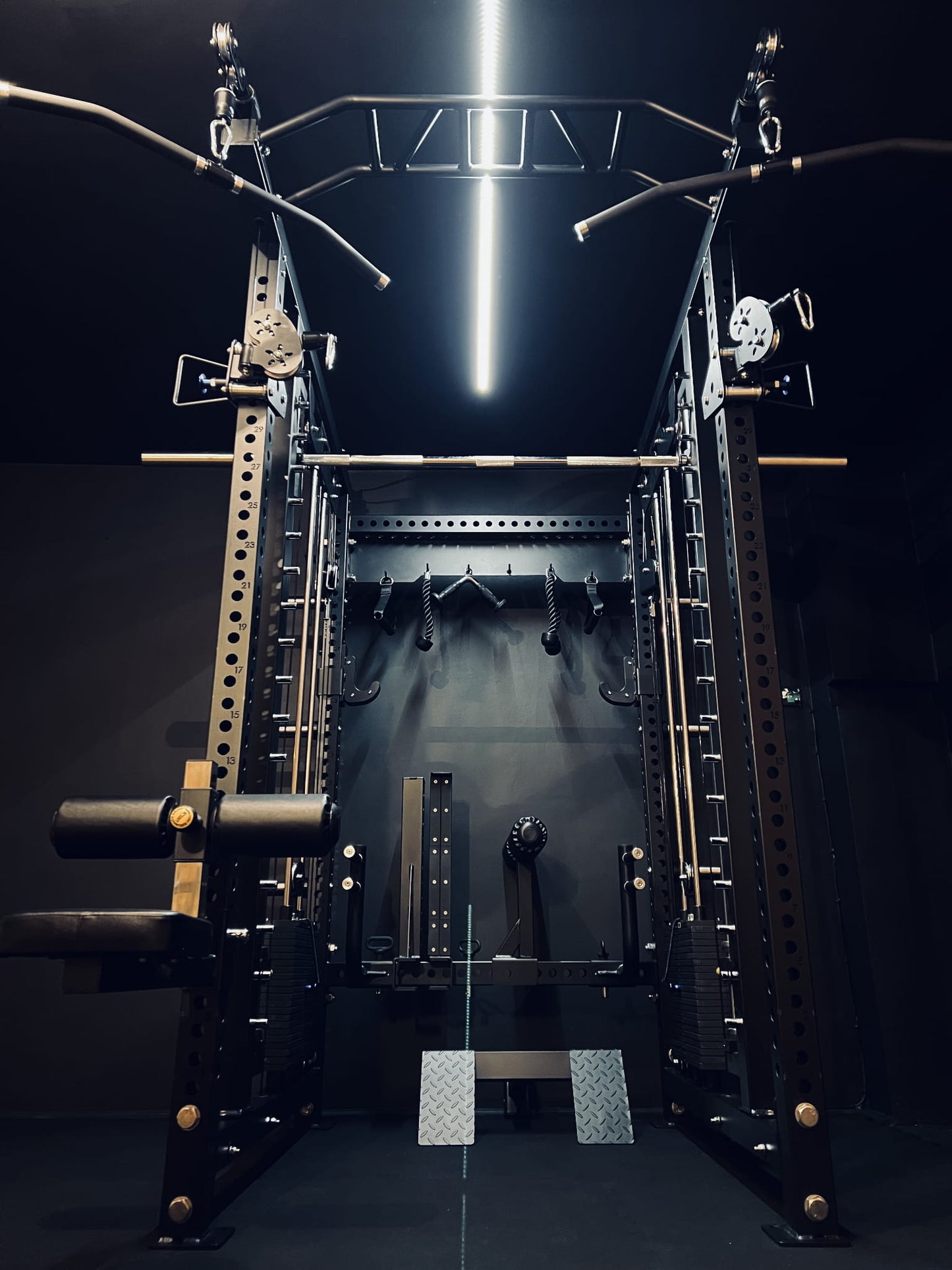 Multi Kraftstation Krypton Sport XA-205 SMITH MASCHINE mit Latzug 1:1, 2x110 kg Gewichtsblöcke, Dips, Gesamtgewicht 590 kg, mattschwarz